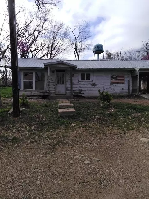 9216 North Ave, Birch Tree, MO 65438 photo 1