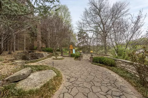 Exterior - 4788 S Sydney Ave, Springfield, MO 65810 photo 14 of 28