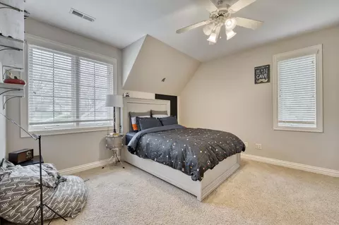 Bedroom - 4788 S Sydney Ave, Springfield, MO 65810 photo 5 of 11