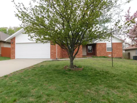 307 Penzance St, Monett, MO 65708 photo 12