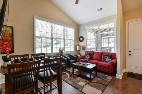 Dining - 47 Songbird Cir #6, Branson, MO 65616 photo 2 of 2