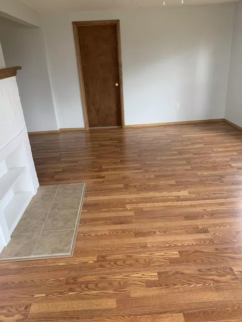 Living - 59 Landrace Loop, Tecumseh, MO 65760 photo 6 of 9