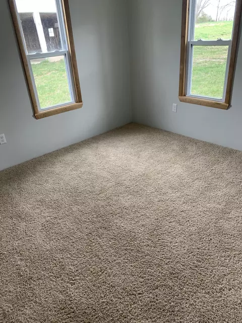 Bedroom - 59 Landrace Loop, Tecumseh, MO 65760 photo 2 of 2