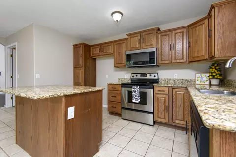 1003 W Bates Dr, Nixa, MO 65714 photo 9