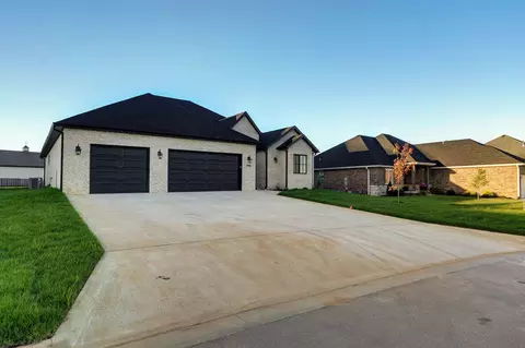 4486 E Hidden Oak St, Springfield, MO 65802 photo 3