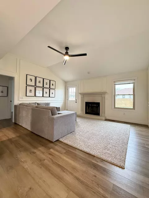 4445 W Huckleberry St, Springfield, MO 65802 photo 8