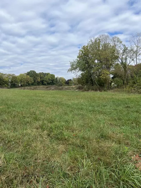 000 Luney Dr, Cassville, MO 65625