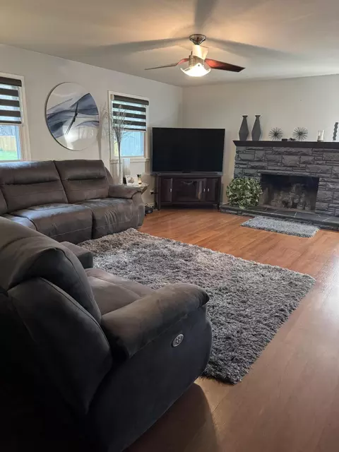 2332 E Washita St, Springfield, MO 65804 photo 9