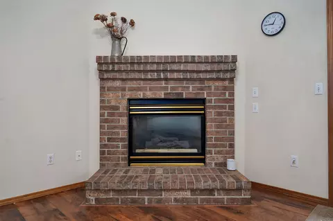 302 W Warren Ave, Ozark, MO 65721 photo 10