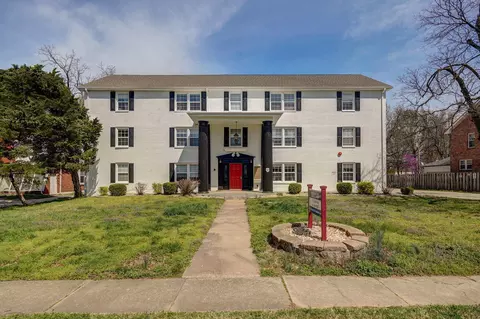 1315 Elm St, Springfield, MO 65802 photo 1