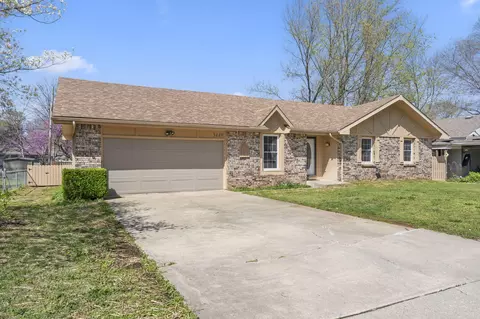 3449 S Newton Ave, Springfield, MO 65807 photo 4