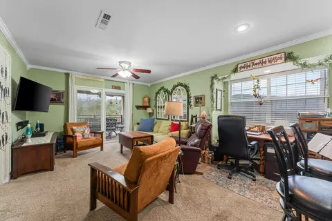 Living - 10 Woodpecker Ln #4, Branson, MO 65616 photo 1 of 4