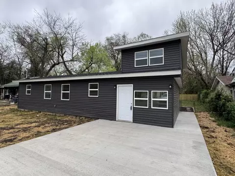 2645 W Chestnut St, Springfield, MO 65802 photo 1