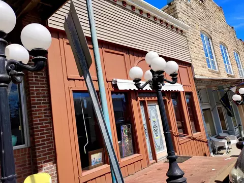 375 Main Street St, Mammoth Spring, AR 72554 photo 1