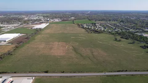 000 Commerce Rd, Marshfield, MO 65706 photo 4