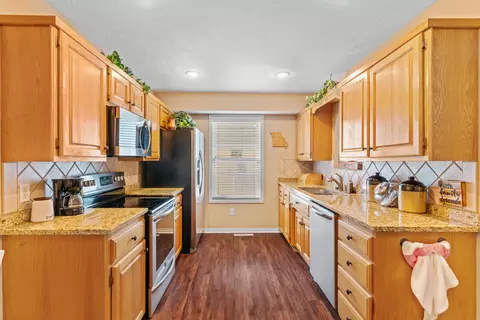 606 E Clay, Ozark, MO 65721 photo 8