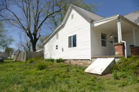 614 9th St, Monett, MO 65708 photo 4