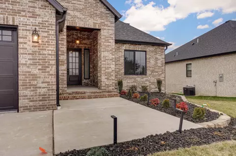 1686 N Marlowe Ave, Springfield, MO 65802 photo 5