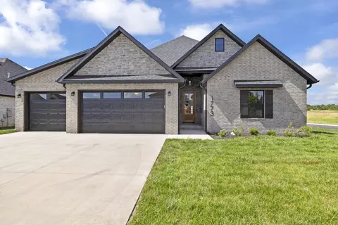 1773 E Cobblestone Dr, Ozark, MO 65721 photo 1