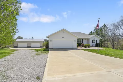 114 Hedge Apple Rd, Spokane, MO 65754 photo 5