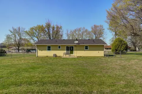 102 E Chrysler Ave, Clever, MO 65631 photo 23