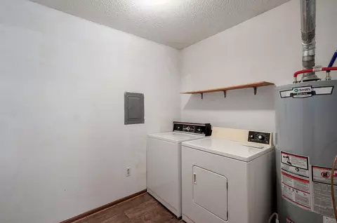 102 E Chrysler Ave, Clever, MO 65631 photo 11