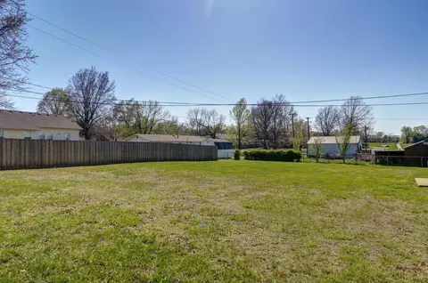 102 E Chrysler Ave, Clever, MO 65631 photo 20