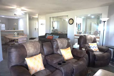Living - 255 Wimbledon Dr #3, Branson, MO 65616 photo 4 of 5