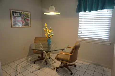 Dining - 255 Wimbledon Dr #3, Branson, MO 65616 photo 1 of 1