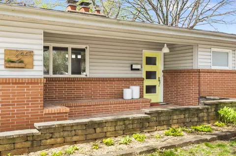2445 S Luster Ave, Springfield, MO 65804 photo 3