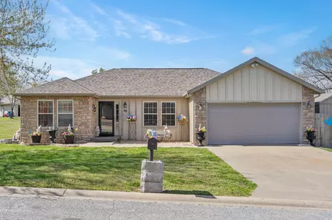 40 Micahs Xing, Reeds Spring, MO 65737 photo 1