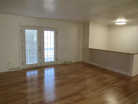 532 S Beverly St, Billings, MO 65610 photo 9
