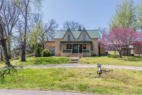 4021 Flat Creek Rd, Cape Fair, MO 65624