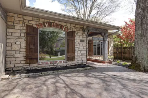 1166 S Holland Ave, Springfield, MO 65807 photo 6