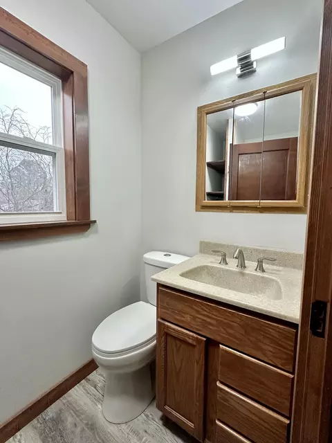 Bath - 612 E Benton Ave, Ava, MO 65608 photo 2 of 3