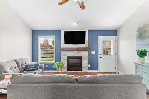 704 E Waterford Blvd, Ozark, MO 65721 photo 7