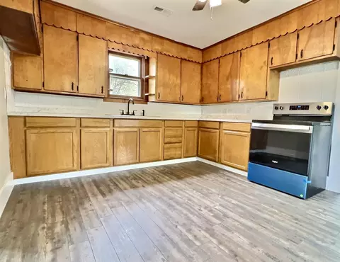 609 Euclid Ave, Monett, MO 65708 photo 2
