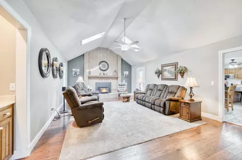 1203 N Forest Grove Ave, Springfield, MO 65802 photo 6