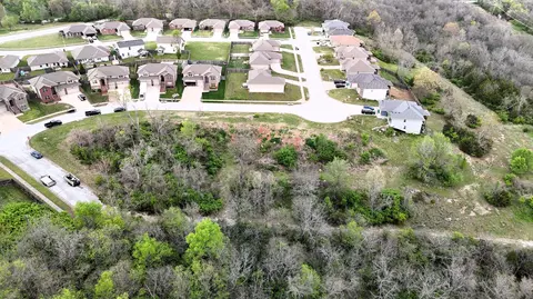 4464-4484 W Greenridge St, Springfield, MO 65807 photo 2