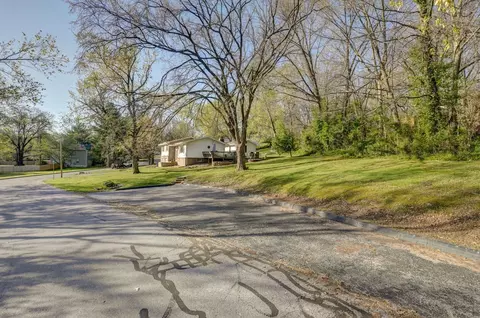 102 W Jay St, Ozark, MO 65721 photo 4