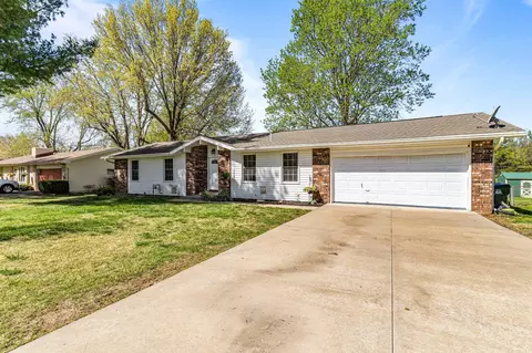 631 S Maple Ave, Republic, MO 65738 photo 2