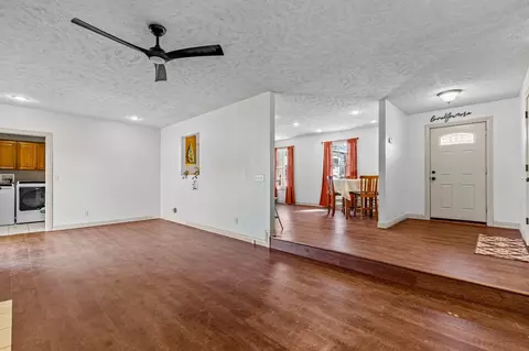 631 S Maple Ave, Republic, MO 65738 photo 4