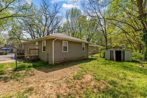 1115 W Elm Arcade St, Springfield, MO 65806 photo 2
