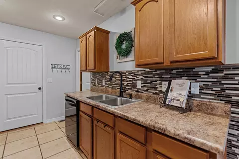 2843 W Water St, Springfield, MO 65802 photo 11