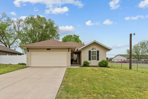 2843 W Water St, Springfield, MO 65802 photo 2