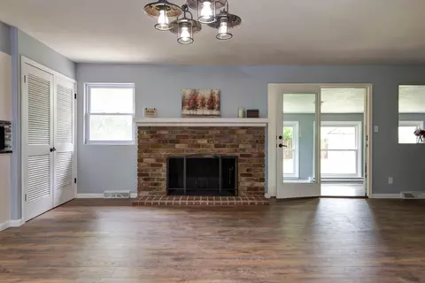 4525 S Mccullough Ave, Springfield, MO 65804 photo 17