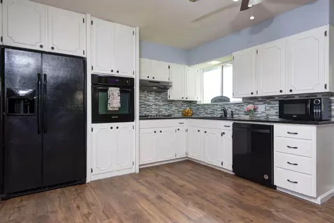 4525 S Mccullough Ave, Springfield, MO 65804 photo 10