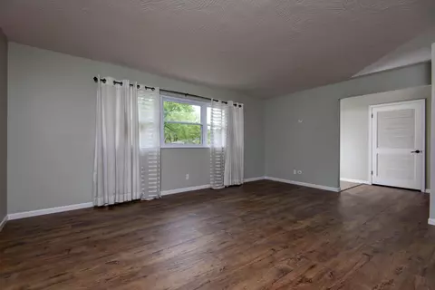 4525 S Mccullough Ave, Springfield, MO 65804 photo 6