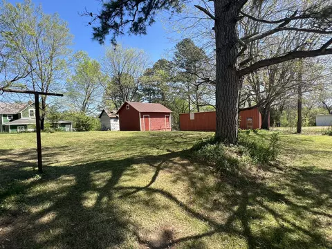 Exterior - 848 Chestnut St, Thayer, MO 65791 photo 8 of 17