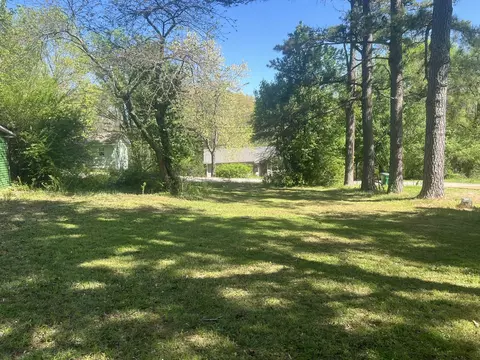 Exterior - 848 Chestnut St, Thayer, MO 65791 photo 11 of 17